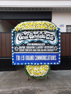 Papan Bunga Duka di Tuntang